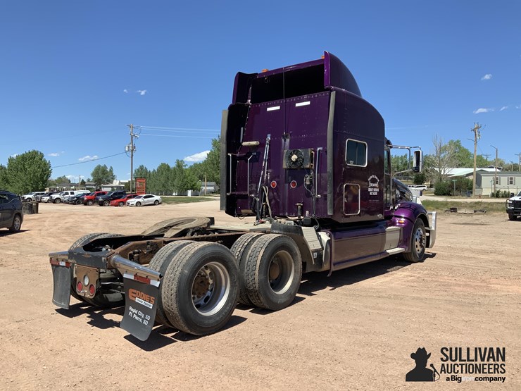 2010-peterbilt-386-image-5