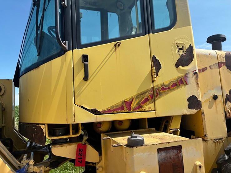 new-holland-lw170-image-12