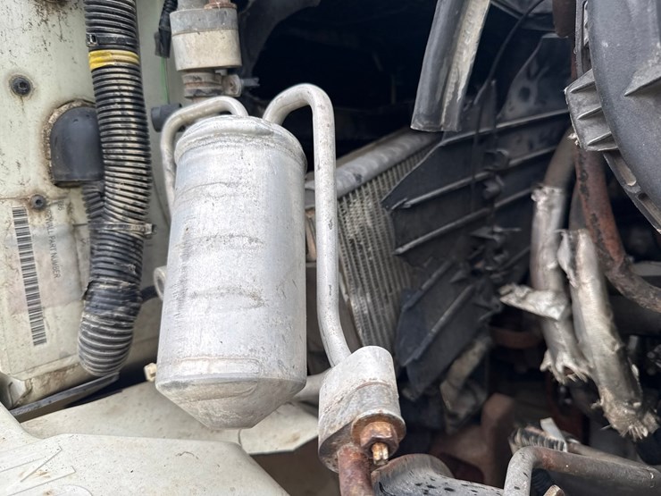 2011-international-durastar-4300-image-23