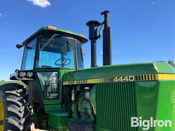 1980-john-deere-4440-image-12