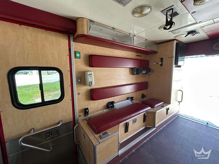 2011-international-durastar-4400-image-27