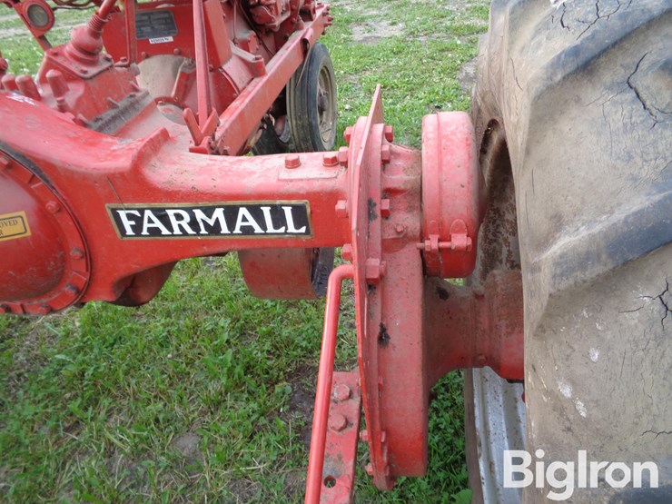 1938-farmall-f-20-2wd-tractor-image-11