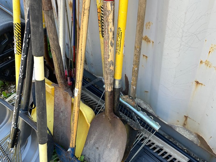 #7148-•-handled-tools-image-3
