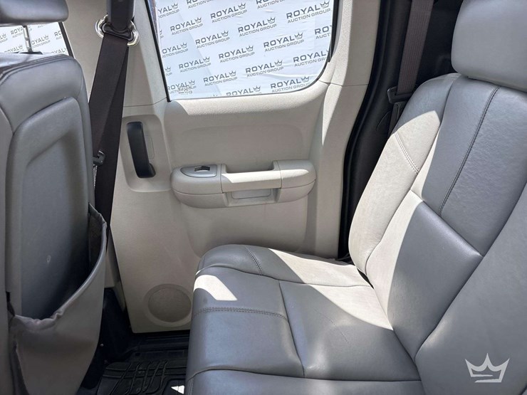 2008-chevrolet-silverado-1500-image-27