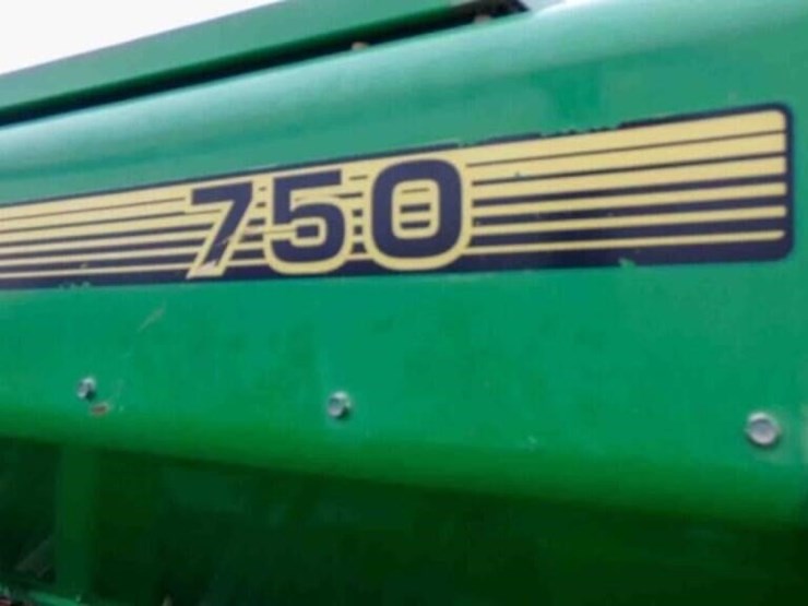 john-deere-750-image-9