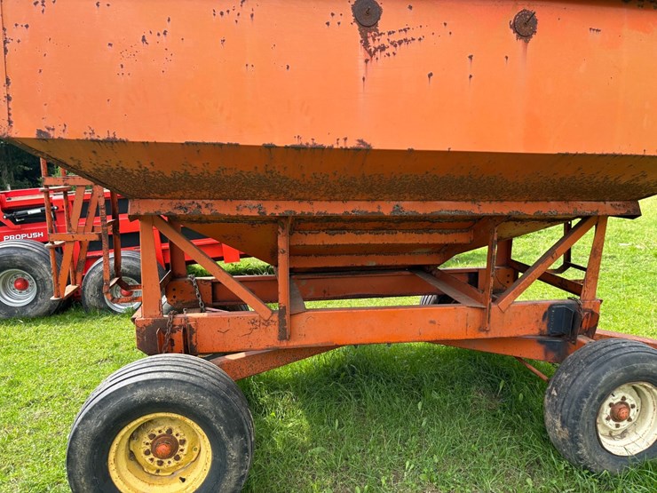 #2226-•-bradford-gravity-box-wagon-image-14