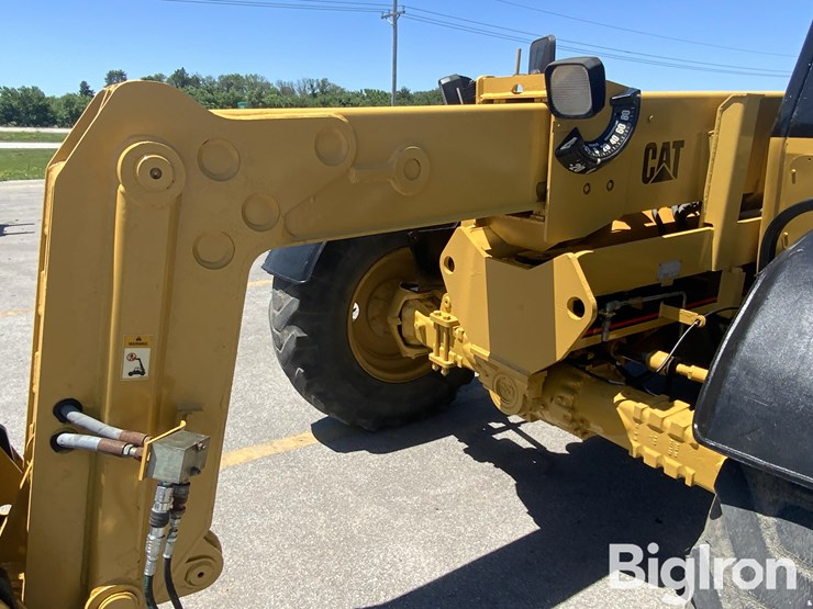 2000-caterpillar-th82-image-20