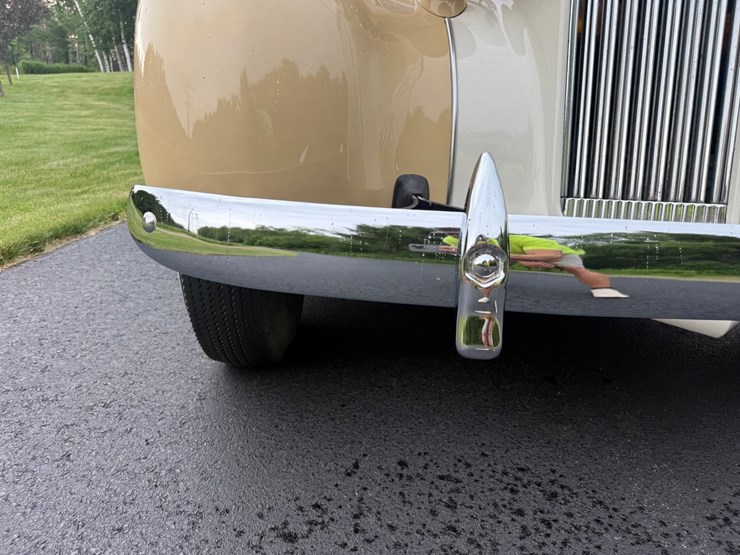 #1372-•-1937-packard-115-c-coupe-image-45