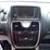 2016-chrysler-town-&-country-image-19