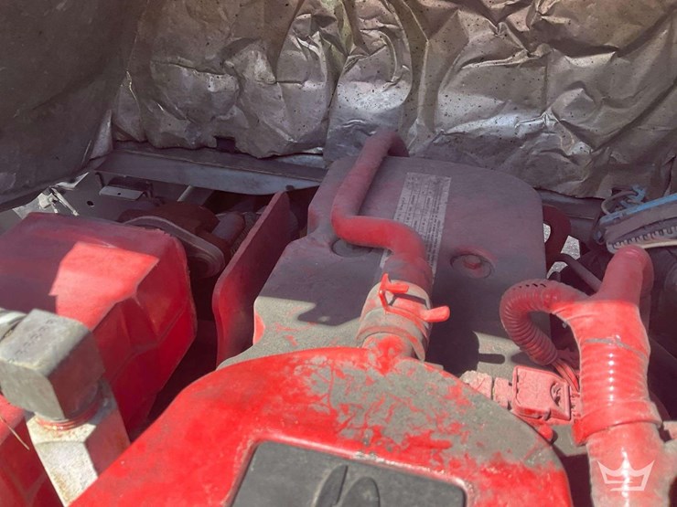 2019-international-durastar-4300-image-10