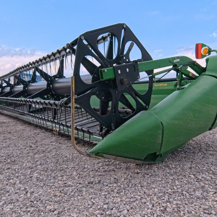 JOHN DEERE 635D