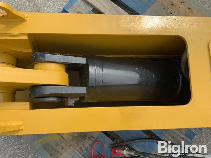 2025-sumitomo-sh60-image-18