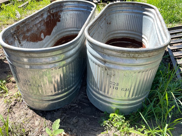 #7132-•-(2)-galvanized-water-tubs-image-4