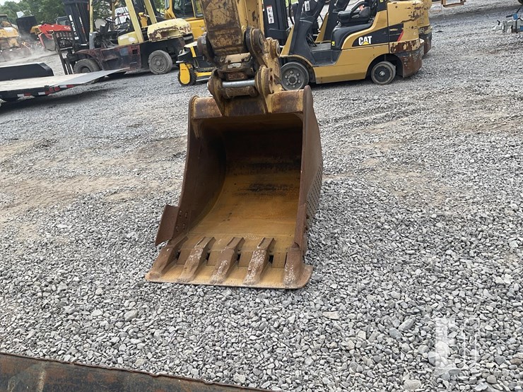 2019-caterpillar-315f-lcr-image-11