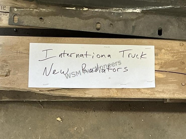 international-truck-radiators-(new)-image-6