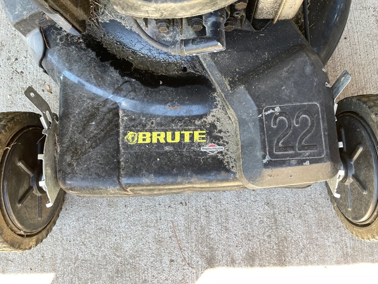 #7172-•-brute-push-mower-image-7