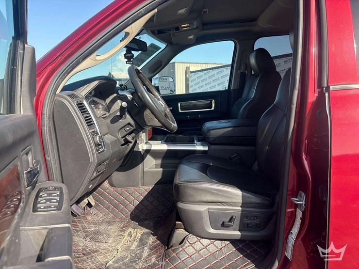2011-dodge-ram-3500-image-16