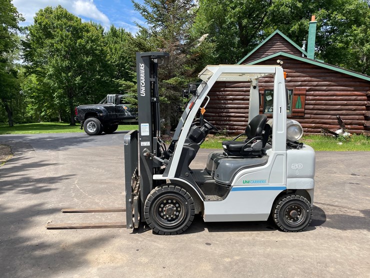 #6067-•-2019-5000lb-unicarriers-lp-forklift---low-hours!-image-2