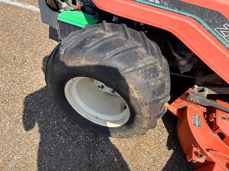 kubota-zd25-image-9