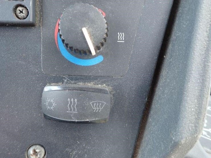 2009-deere-310sj-image-17
