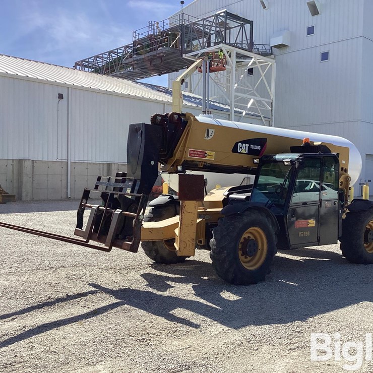 2015 CATERPILLAR TL1255C