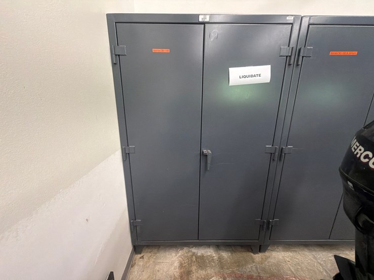 #3523-•-heavy-duty-industrial-steel-cabinet-|-located-in-st.-rose,-la-image-1