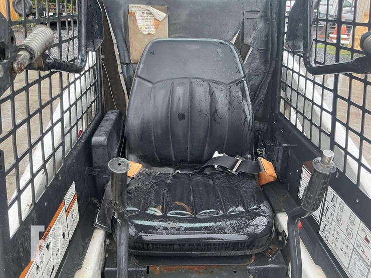 2013-bobcat-s70-image-11