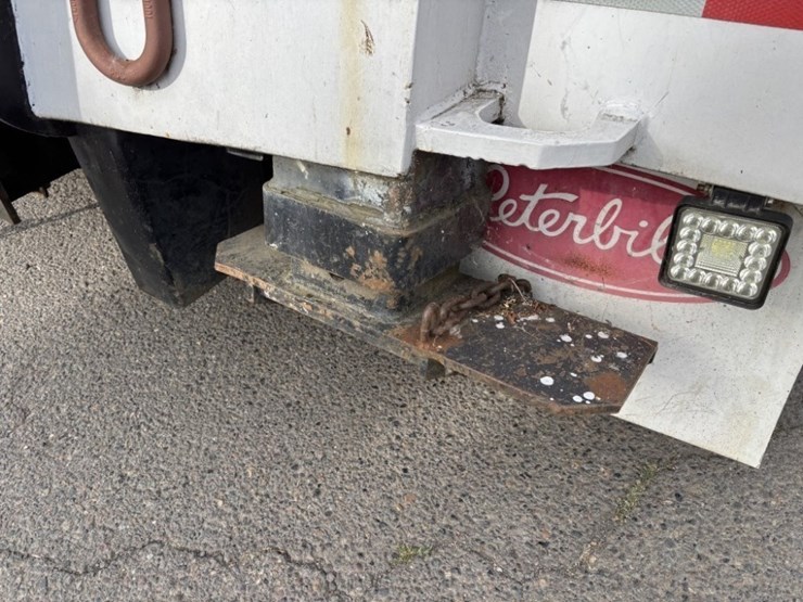 1989-peterbilt-377-image-22