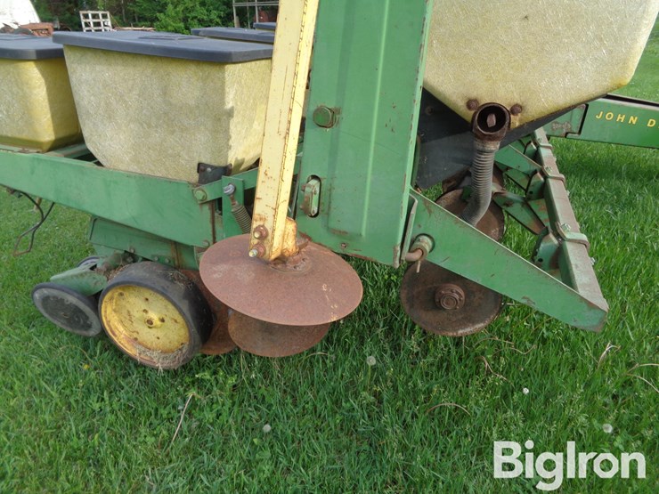 john-deere-7000-image-18