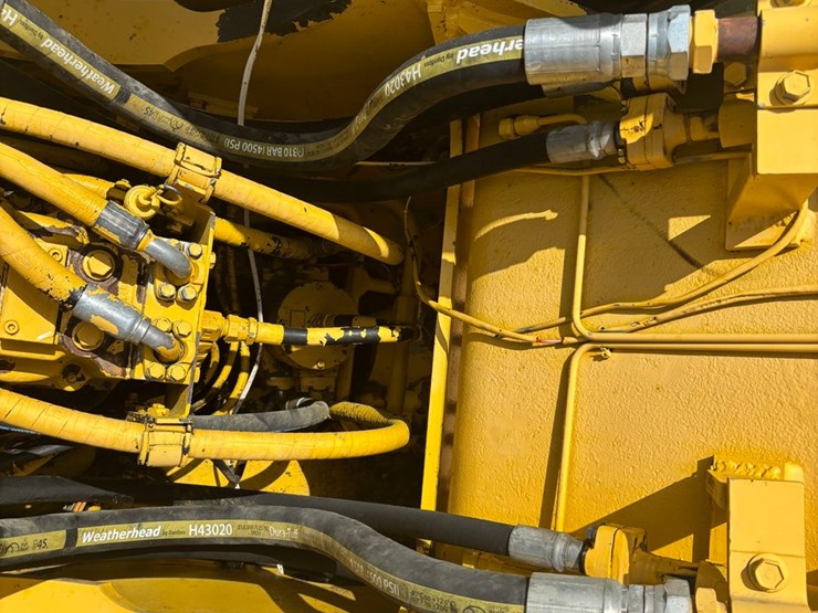 komatsu-pc200-lc-6le-image-39