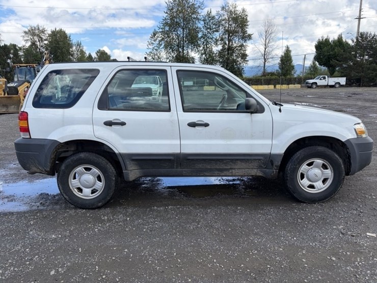 2007-ford-escape-image-3