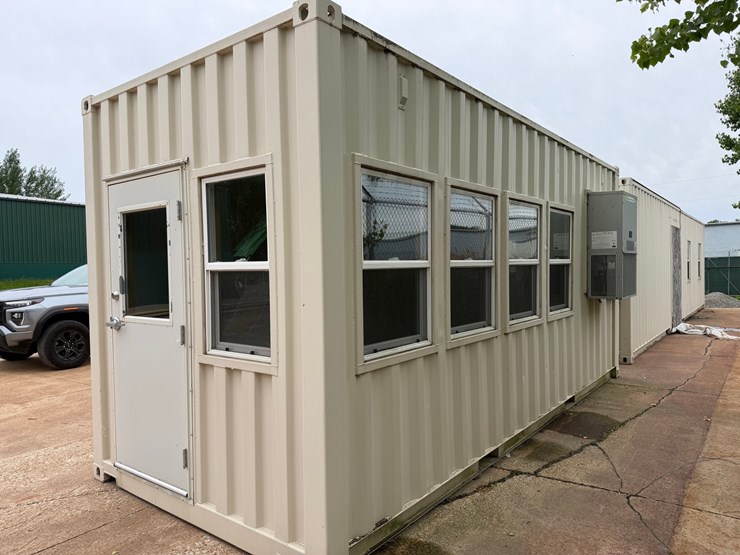 #1463-•-20'-container-office-image-5