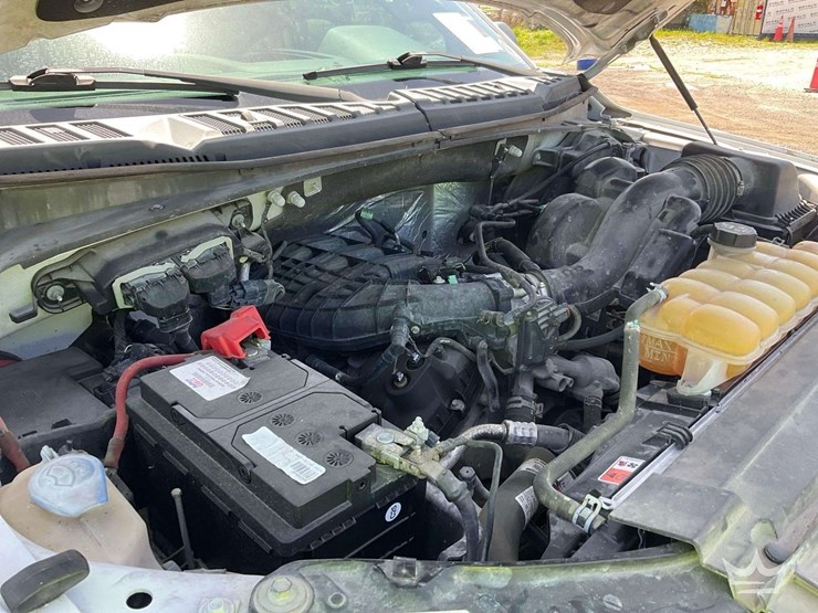 2016-ford-f150-image-8
