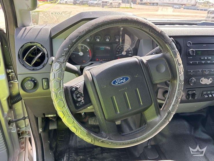 2011-ford-f350-image-19