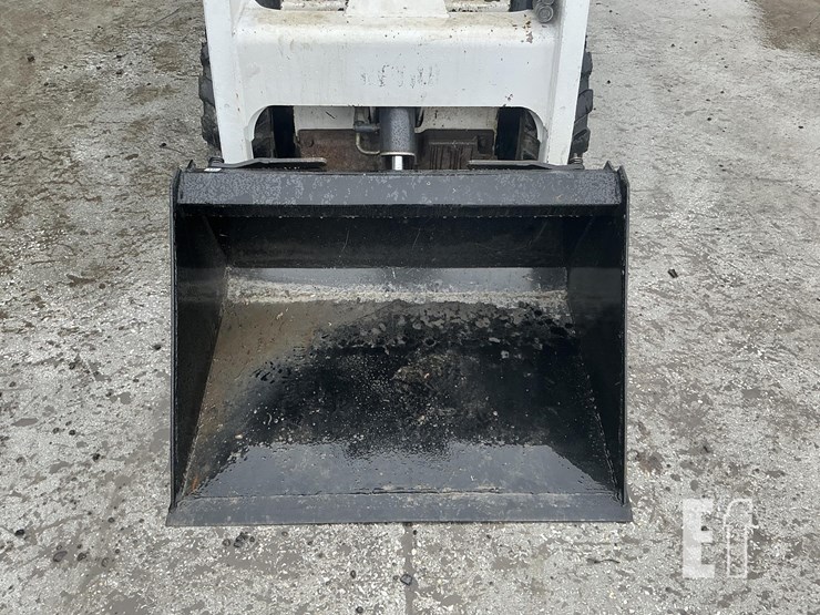 2012-bobcat-s70-image-9