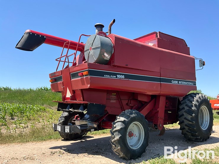 1993-case-ih-1666-image-5