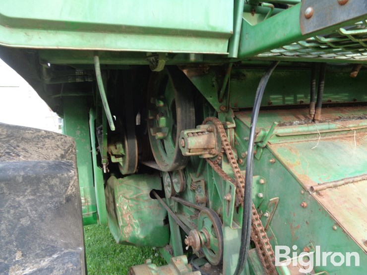 1982-john-deere-8820-image-13