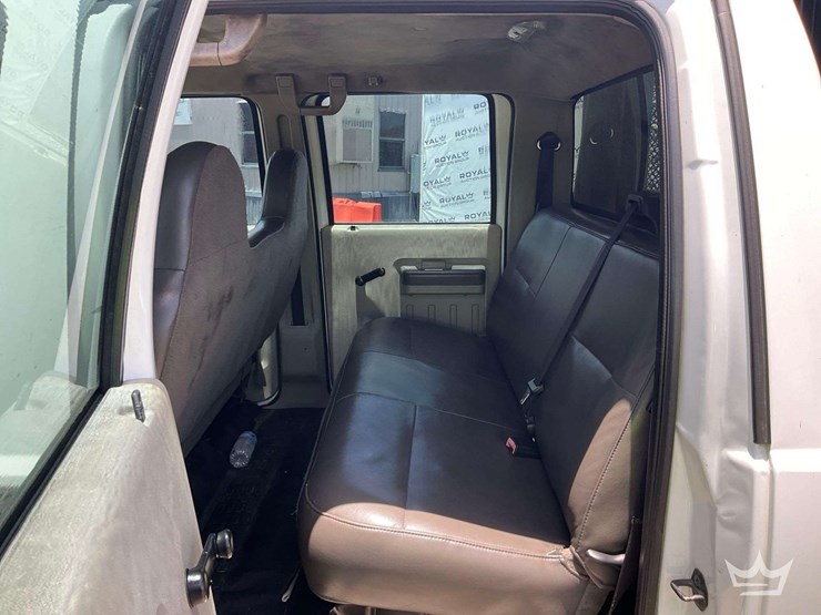 2010-ford-f350-image-18