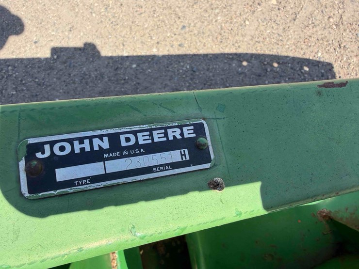 john-deere-pickup-header-image-12