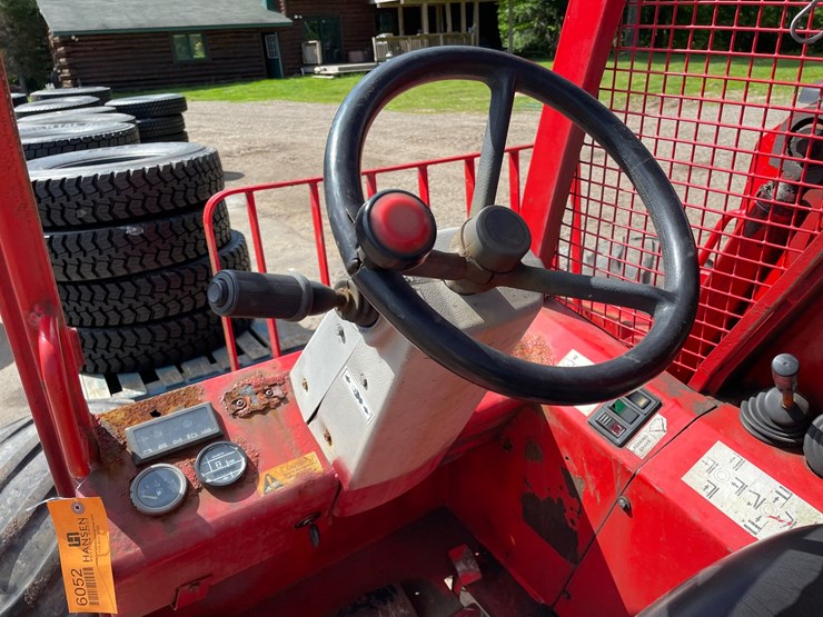#6052-•-manitou-piggyback-forklift-image-22