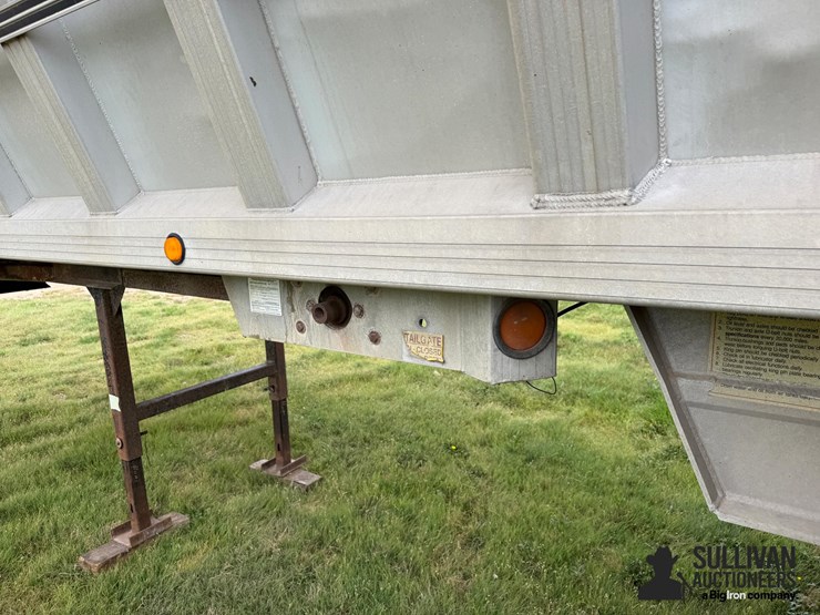 1993-cmc-sv-102-t/a-dump-trailer-image-10