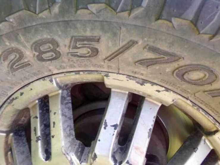 2016-dodge-ram-3500-image-26