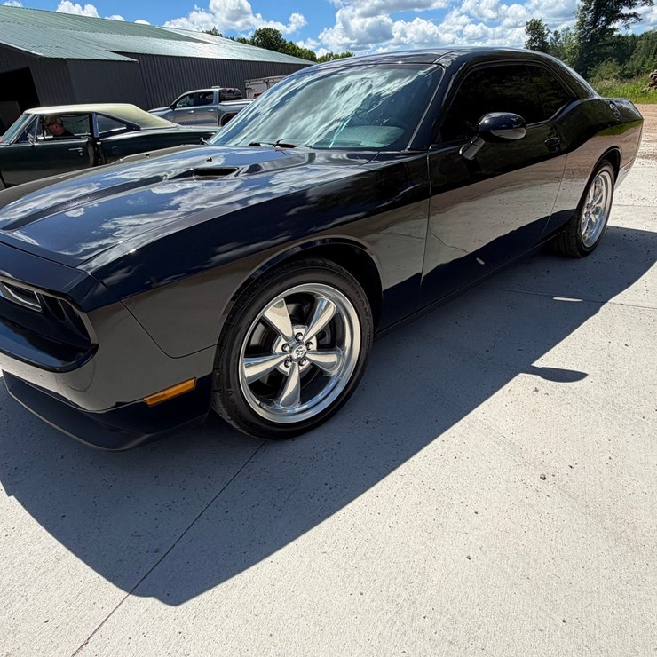 #1465 • 2013 Dodge Challenger SXT