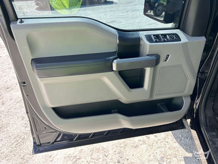 2016-ford-f150-image-14