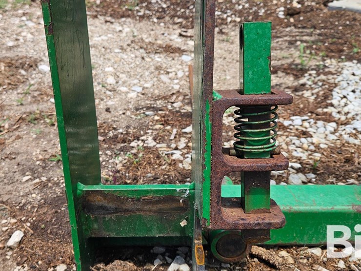 2012-john-deere-640-image-11