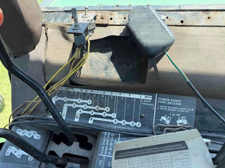 1984-john-deere-4250-image-39