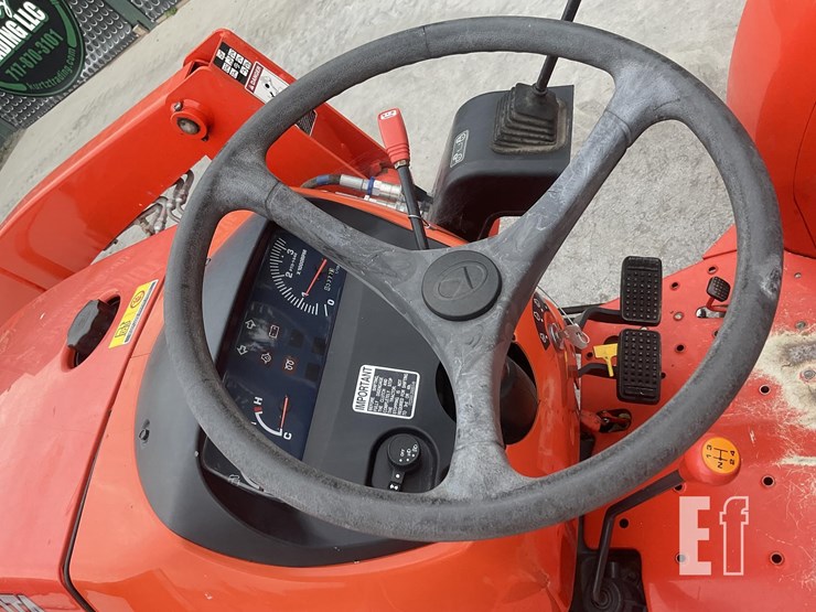 2011-kubota-mx5100-image-15