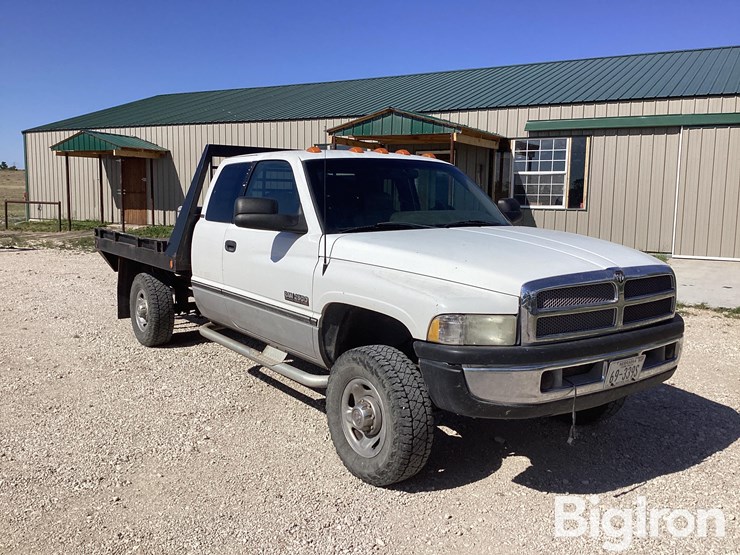 1997-dodge-ram-2500-image-3