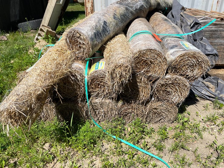 #7118-•-(13)-full-rolls-and-(2)-partial-rolls-of-erosion-tech-straw-landscaping-material-image-2