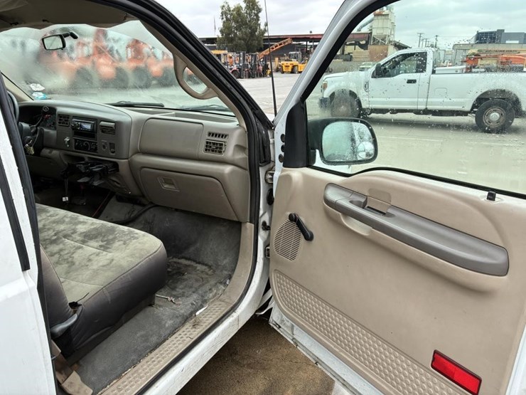 2001-ford-f250-image-12